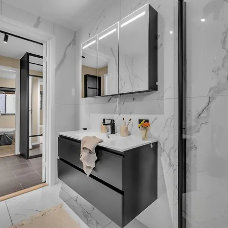 The Mountain View * Tromsø