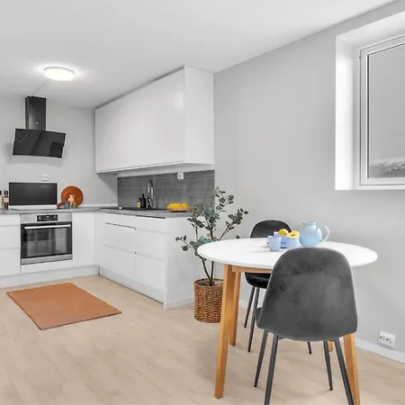 The Mountain View * Tromsø