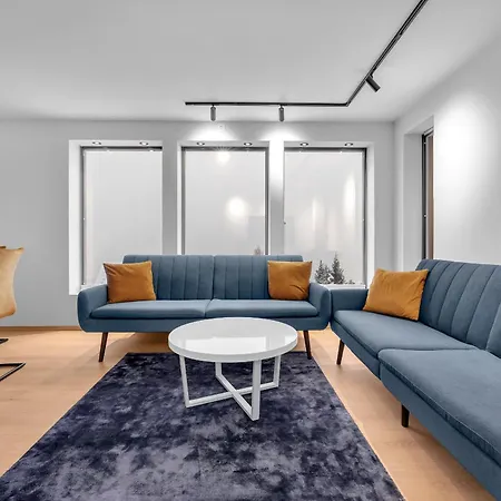 The Mountain View Apartment