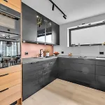 The Mountain View Apartman *